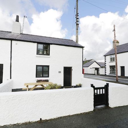 Menai Cottage Llanfairpwllgwyngyll Exterior photo